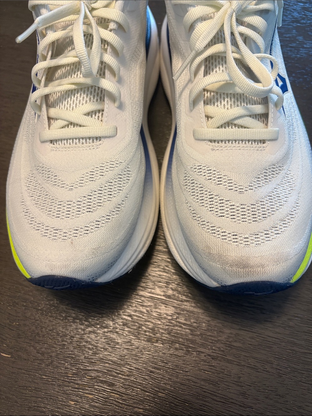 Mizuno White Running Shoes with Blue green and yellow accents - Picture 5 of 5